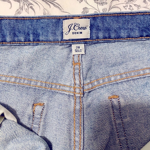 NWOT JCrew Slouchy Boyfriend Jeans in Rocky Wash - Sold out online! - Picture 6 of 11